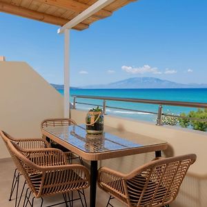 Paradise Elegant Apartments - Perfect Escape On The Beach アリケス Exterior photo