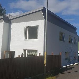 アパートメント トゥンガタ Seyðisfjörður Exterior photo