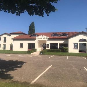 La Villa De L Embusade ポンタ・ムソン Exterior photo