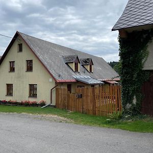 SněžnéUbytovani Samotinアパートメント Exterior photo