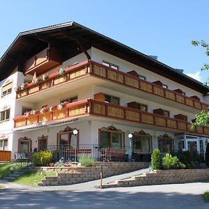 Hotel Garni Waldhof - Wohlfuhlen Am Lech シュタンツァッハ Exterior photo