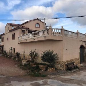 Oliete Casa Rural El Huerto Del Truchoゲストハウス Exterior photo