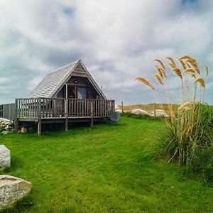 Swan View Lodge - North Uist ロッホマディー Exterior photo