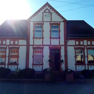 Crinitz Am Lindenplatz Bed & Breakfast Exterior photo