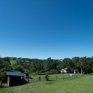 ホテル Chambre D'Hotes La Source Aveyron Saint-André-de-Najac Exterior photo