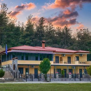 River Side Rooms Elassona Exterior photo