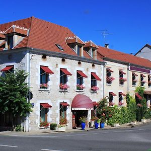 Hotel De La Loire サン・サトゥル Exterior photo