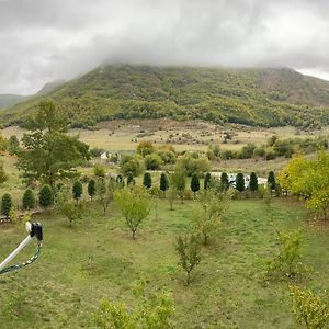 Albanian Traditional Villa Librazhet Exterior photo