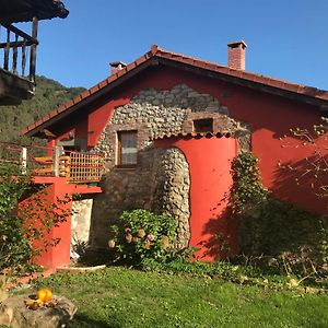 Barcena Casa Rural En Asturias A Orillas Del Rio Narcea Puerta De Somiedoヴィラ Exterior photo