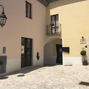 B&B Genti Delle Alture Apice Exterior photo