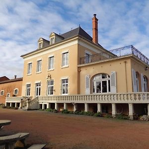 Ouches Domaine Berenguer Bed & Breakfast Exterior photo