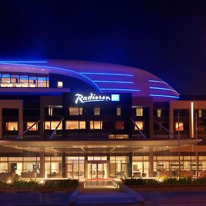 Radisson Blu Hotel, Kuwait クウェート Exterior photo