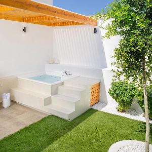 Ethos Luxury Home - Seaview Villa With Hot-Tub! イライオン Exterior photo