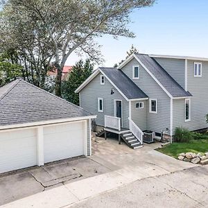 Chic Manistee Cottage Steps To Lake Michigan! Exterior photo