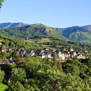 ホテル Les Rochers Saint-Savin  Exterior photo