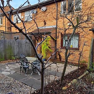 Sw19 - Quiet Split-Level 2-Bedroom Maisonette With Garden ロンドン Exterior photo