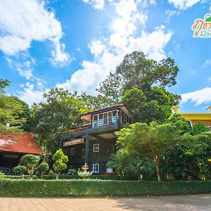 Phutara Resort ラノーン Exterior photo