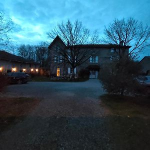 Berneuil  Domaine De Panissac Bed & Breakfast Exterior photo