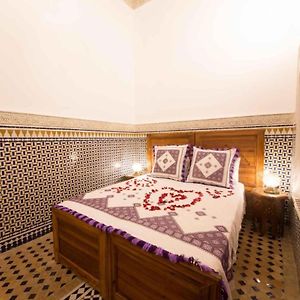 Room In Guest Room - Charming Riad Ouliya フェズ Exterior photo