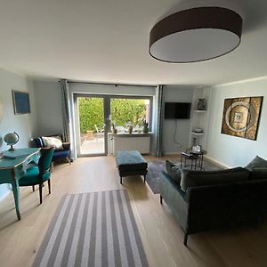 Schoene Wohnung Mit Ausblick Und Gartensitzplatz レラハ Exterior photo