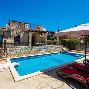 3 Bedroom Villa Madelini With Private Pool, Aphrodite Hills Resort クークリア Exterior photo