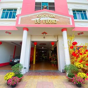 ホテル Khach San De Vuong カオライン Exterior photo