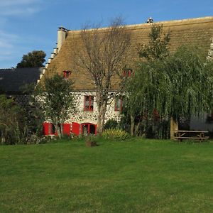 Moudeyres La Chaumiere D'Alambre Bed & Breakfast Exterior photo