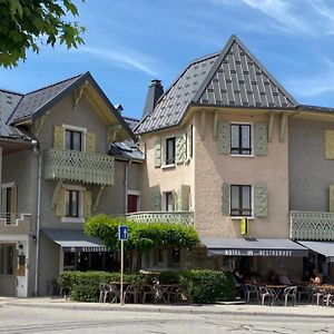 ホテル Logis La Chaumiere Saint-Maurice Thorens-Glières Exterior photo