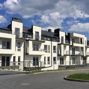 キェルツェApartament Puschaアパートメント Exterior photo