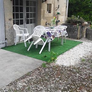 Celles  Chambre De Caractere Bed & Breakfast Exterior photo