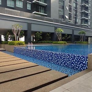 Bukit Rimau Instagrammable 2 Bedroom Apartment With Pool View Up To 5 Pax シャー・アラム Exterior photo