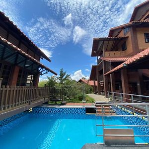 The Garden Stay In Red House At Bukit Tinggi ベントン Exterior photo