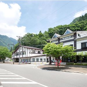 ホテル Tateyama Kurobe Alpine Route Senjuso 立山黒部アルペンルート千寿荘 Exterior photo