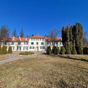 ロガシュカ・スラティナApartma Vrtnica, Vila Golfアパートメント Exterior photo