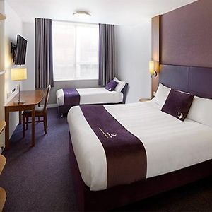 Premier Inn Gatwick Crawley クローリー Exterior photo