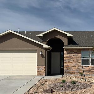 Family-Friendly Grand Junction House With Patioヴィラ Exterior photo