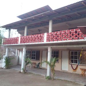 Barra de la Cruz Posada Dos Hermanas Bed & Breakfast Exterior photo