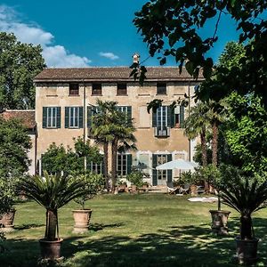 Bed And Breakfast Locanda Lugagnano カッシネッタ・ディ・ルガニャーノ Exterior photo