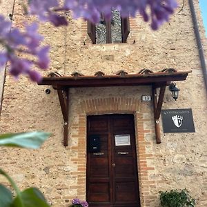 Contigliano Qvintilianvs Bed & Breakfast Exterior photo