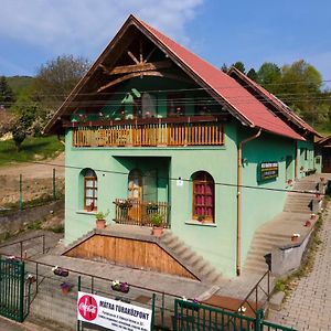 Parádsasvár Matra Turakoezpont - A Panzio Bed & Breakfast Exterior photo