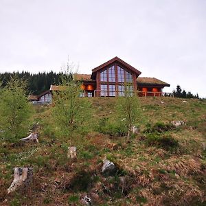 ノールフィヨーレイド Cabin In Beautiful Surroundings At Harpefossenヴィラ Exterior photo