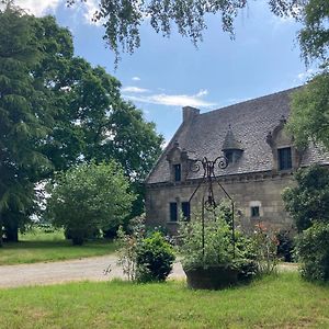 Pleugueneuc La Forge De La Coudraie Bed & Breakfast Exterior photo