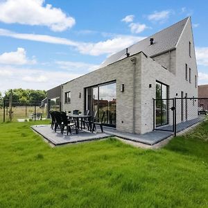 Modern Holiday Home In Ronse With Garden Exterior photo