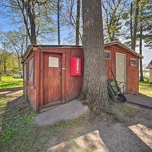 Northwoods Beach Convenient Cabin With Access To 3 Boat Docks!ヴィラ Exterior photo