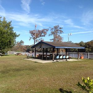 ホテル Suwannee Gables Old Town Exterior photo