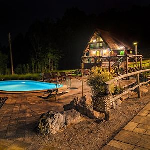 ホテル Holiday Park Plitvice Paradise コレニツァ Exterior photo