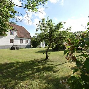 Cozy Holiday Home Located On Gotland Slite Exterior photo