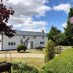 Pleshey Acreland Green Bed & Breakfast Exterior photo