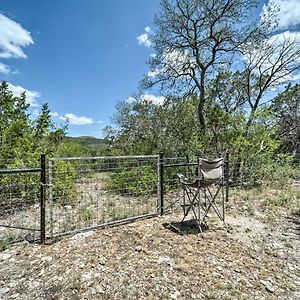 Sabinal 2 Rustic Cabins With Porches On Remote Ranch!ヴィラ Exterior photo