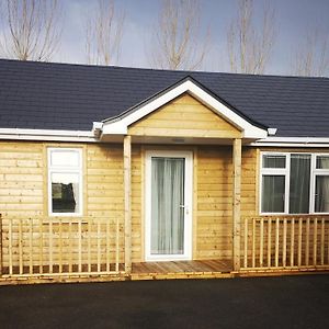 バリーハウニスCountry Cabin Retreat, Ireland'S Hidden Heartland F35 Yc67アパートメント Exterior photo